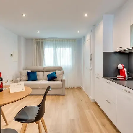 Apartamento Cozy Historic Corner At Huerto 22 On Suns Paradise Estepona